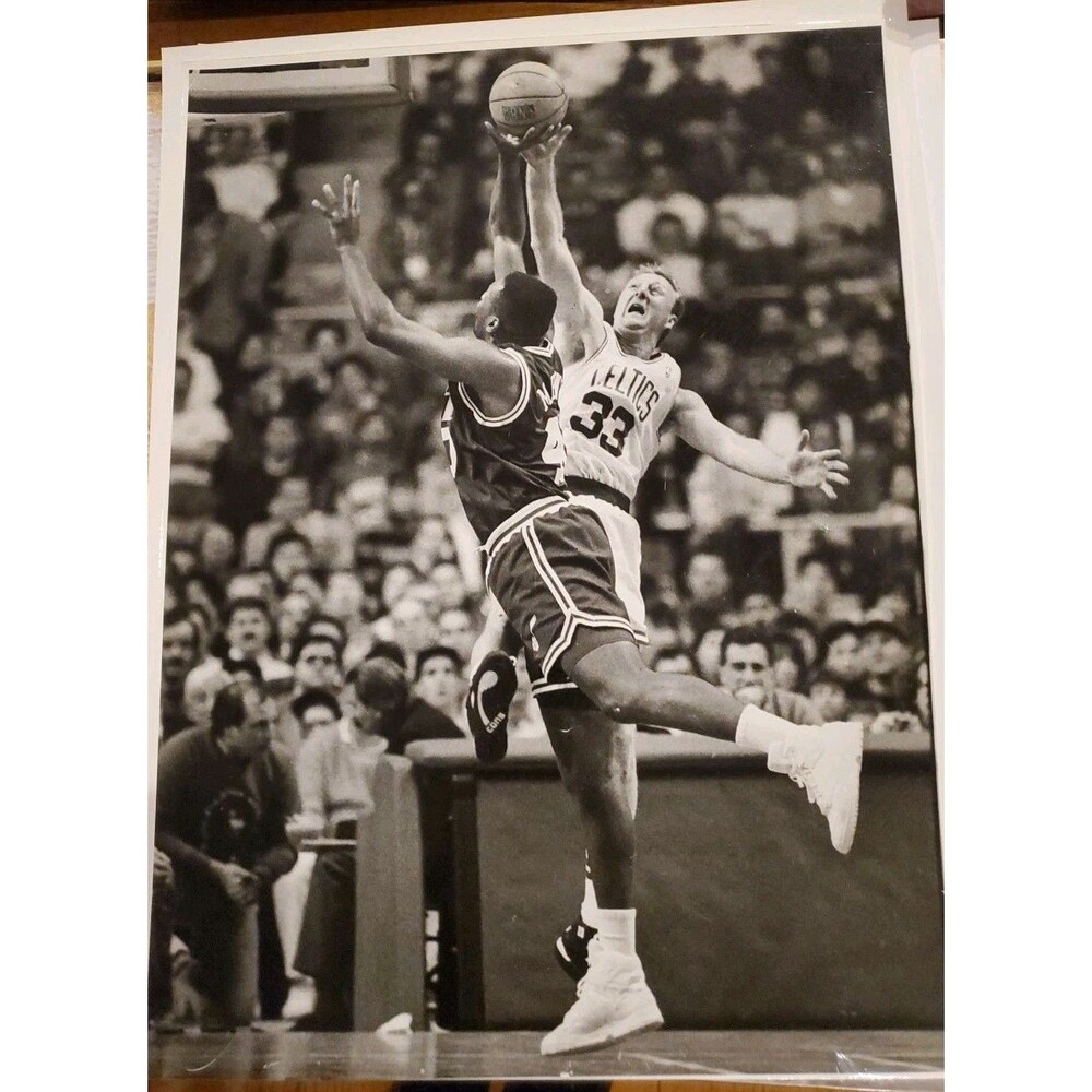 Vtg 11x14 Larry Bird vs Moses Malone Press Photo Boston Herald 1991 Rare